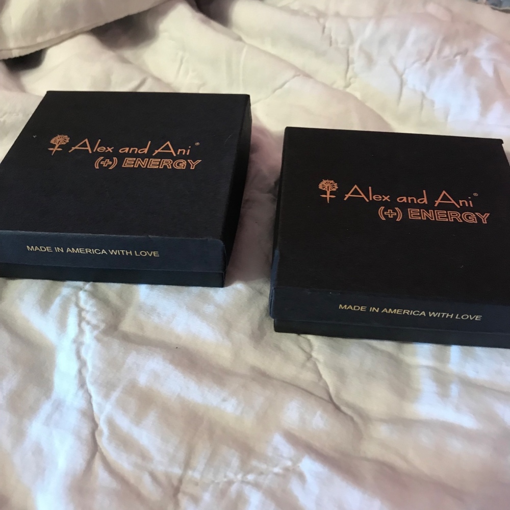 Daughter Bracelet - Picture 8 of 8